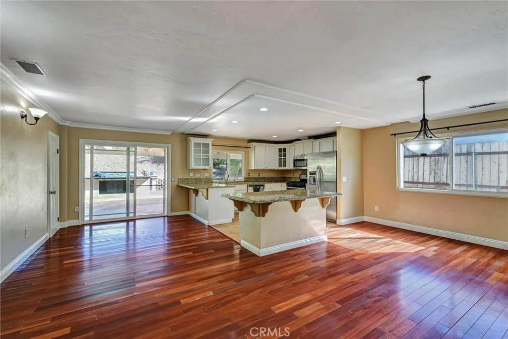 2082 Valley Lake Drive, El Cajon, CA 92020