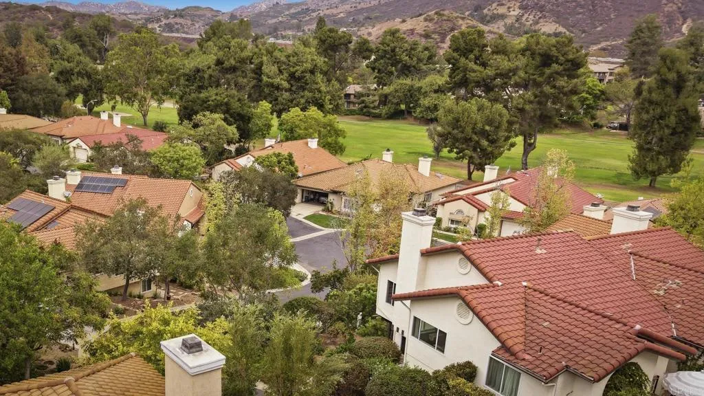 1883 Fox Bridge Court, Fallbrook, CA 92028 1883 Fox Bridge Court, Fallbrook, CA 92028