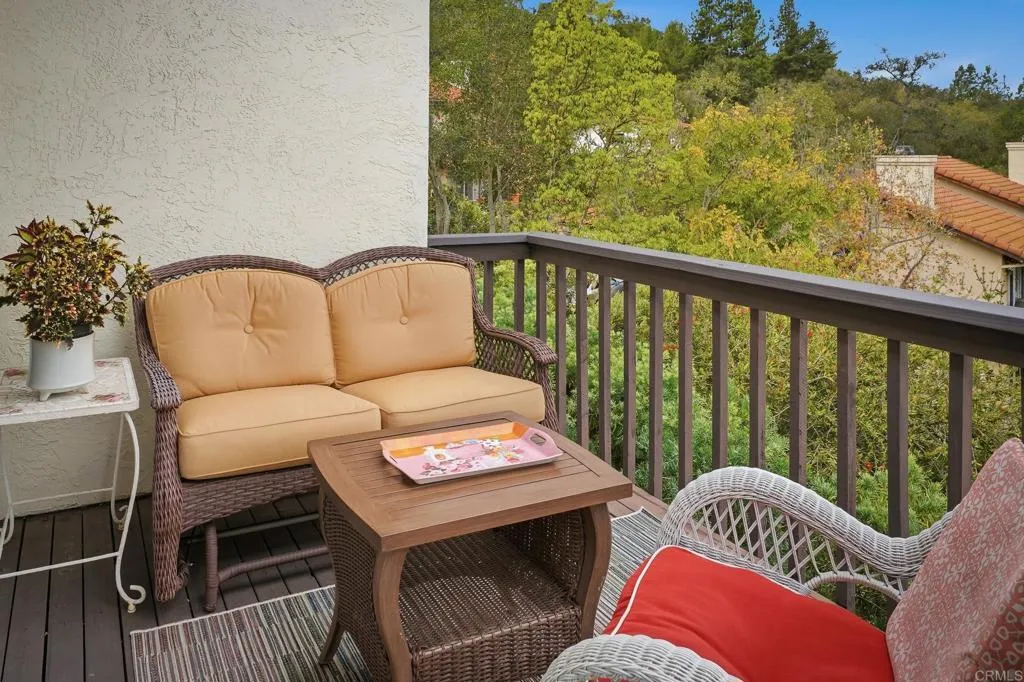 1883 Fox Bridge Court, Fallbrook, CA 92028 1883 Fox Bridge Court, Fallbrook, CA 92028