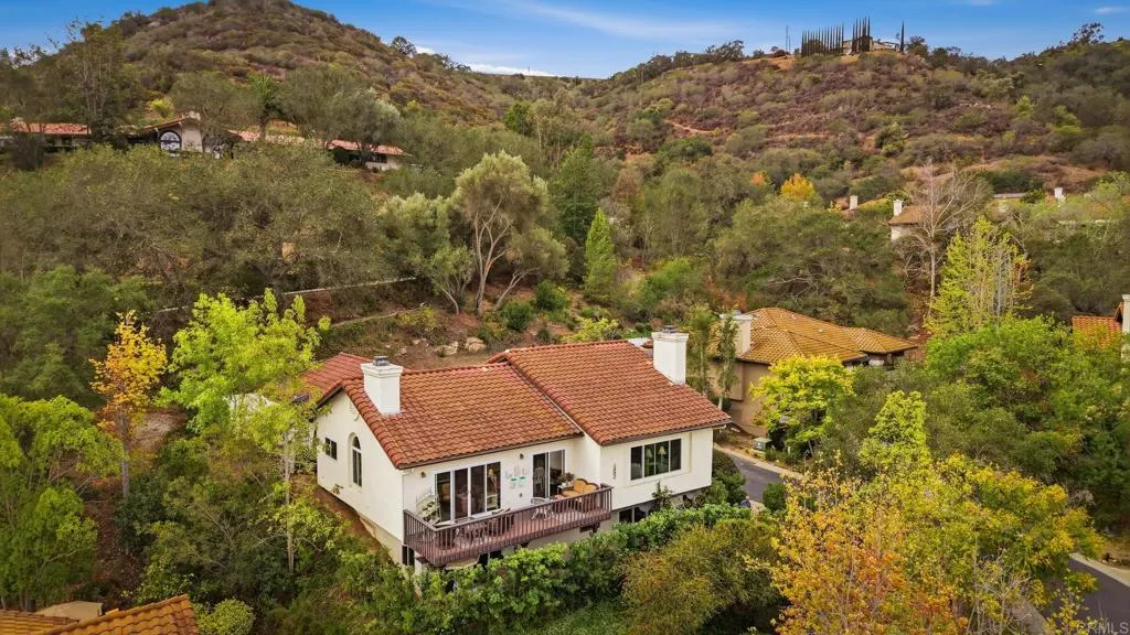 1883 Fox Bridge Court, Fallbrook, CA 92028 1883 Fox Bridge Court, Fallbrook, CA 92028