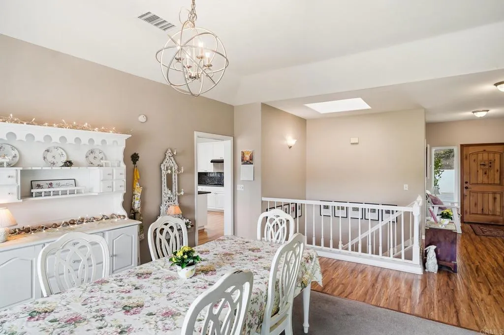 1883 Fox Bridge Court, Fallbrook, CA 92028 1883 Fox Bridge Court, Fallbrook, CA 92028