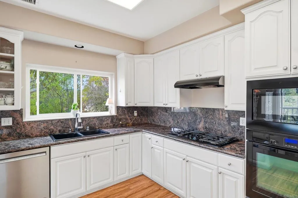 1883 Fox Bridge Court, Fallbrook, CA 92028 1883 Fox Bridge Court, Fallbrook, CA 92028