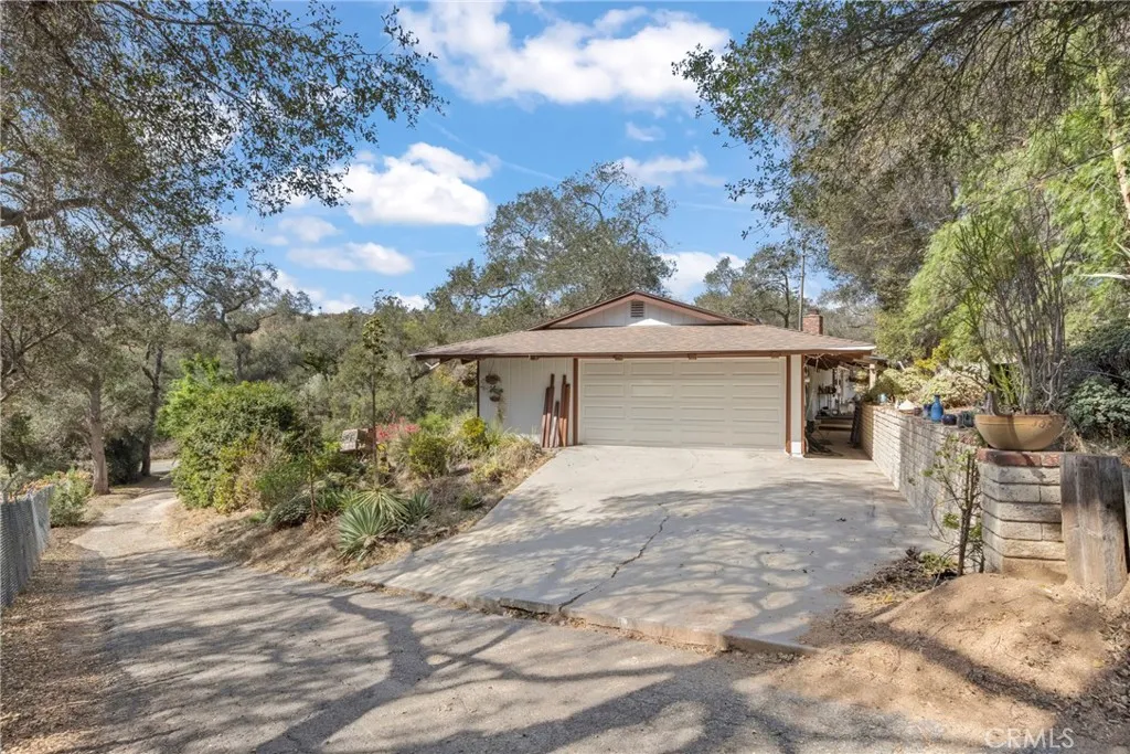 514 S Live Oak Park, Fallbrook, CA 92028 514 S Live Oak Park, Fallbrook, CA 92028