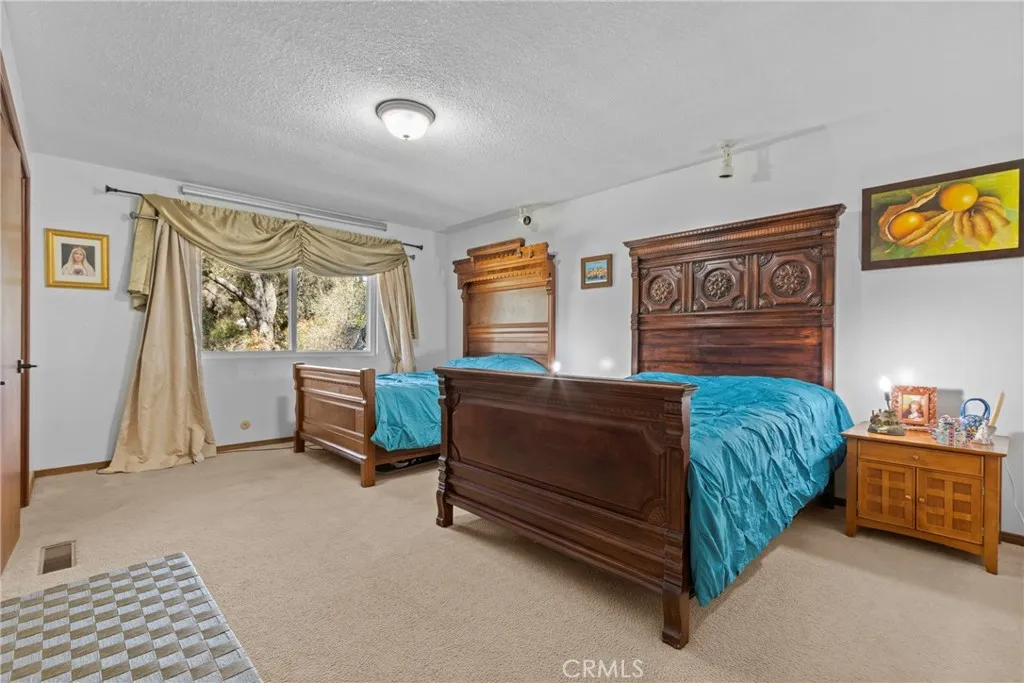 514 S Live Oak Park, Fallbrook, CA 92028 514 S Live Oak Park, Fallbrook, CA 92028