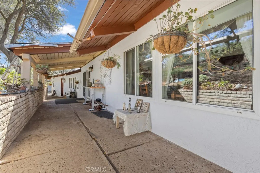 514 S Live Oak Park, Fallbrook, CA 92028 514 S Live Oak Park, Fallbrook, CA 92028