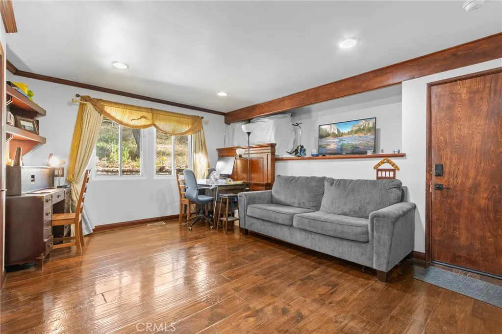 514 S Live Oak Park, Fallbrook, CA 92028 514 S Live Oak Park, Fallbrook, CA 92028