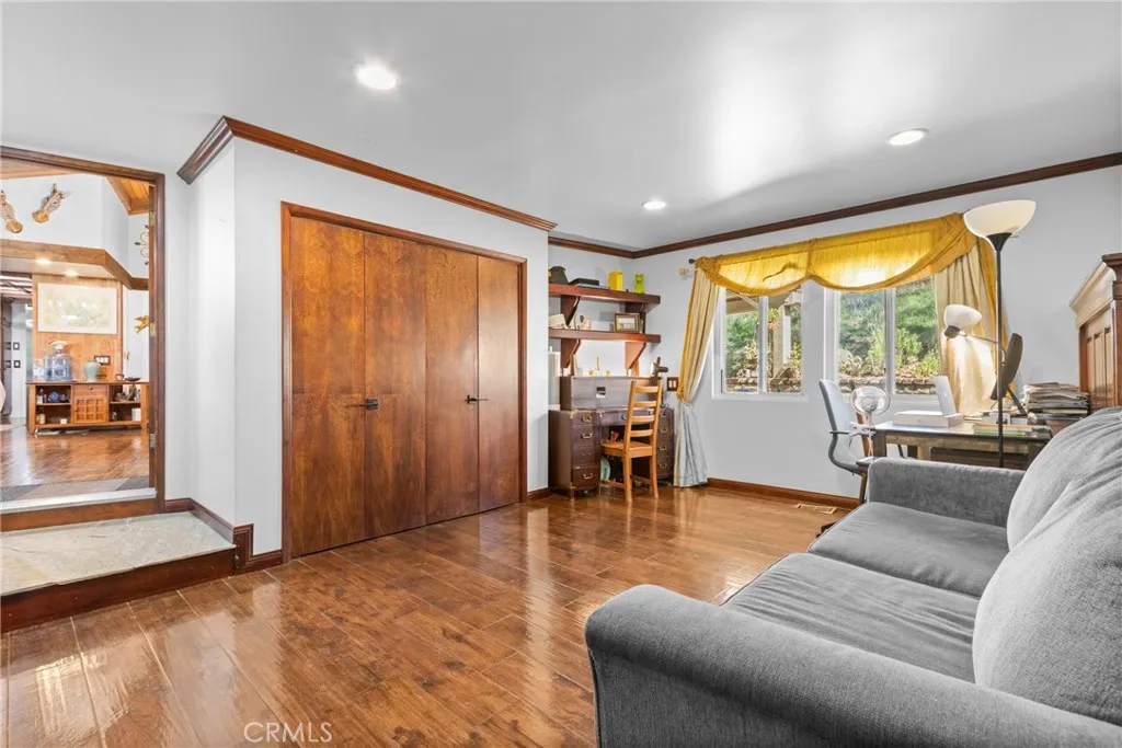 514 S Live Oak Park, Fallbrook, CA 92028 514 S Live Oak Park, Fallbrook, CA 92028