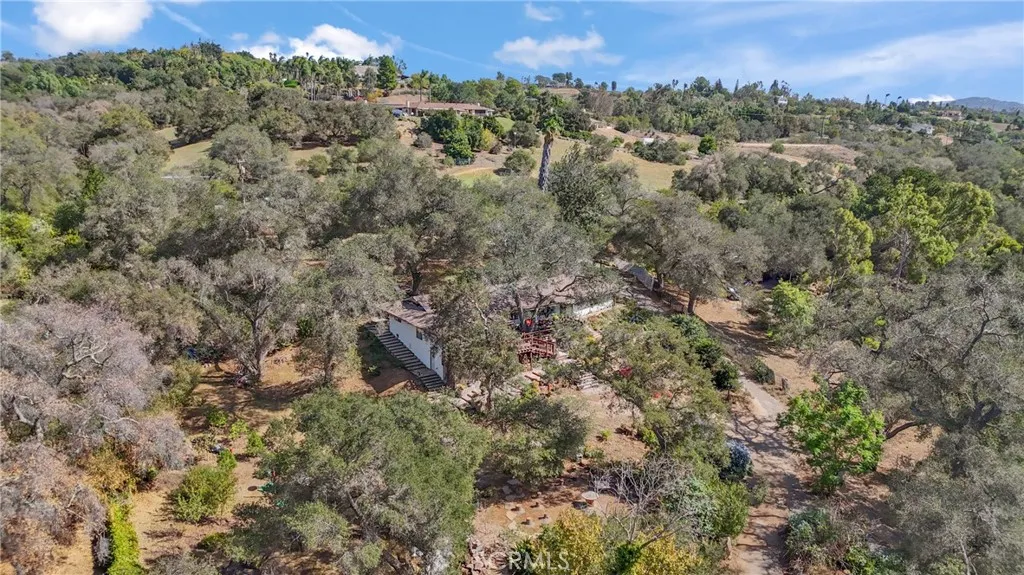 514 S Live Oak Park, Fallbrook, CA 92028
