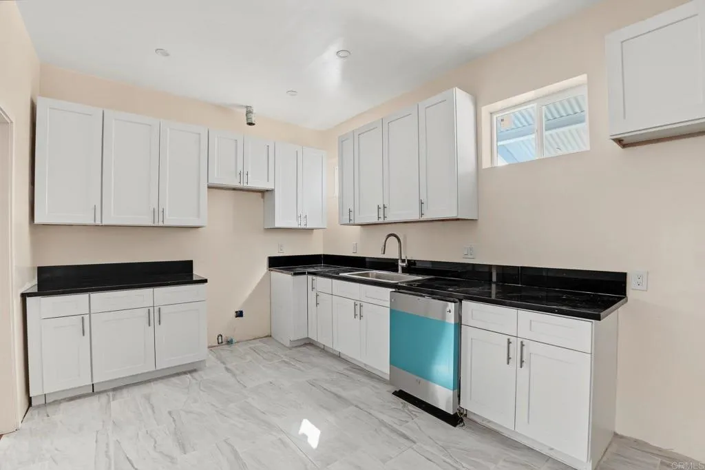 https://cdn.realtyfeed.com/cdn/127/307103660/456f08df55ccc4dd41dc17cd5f7c6101.webp