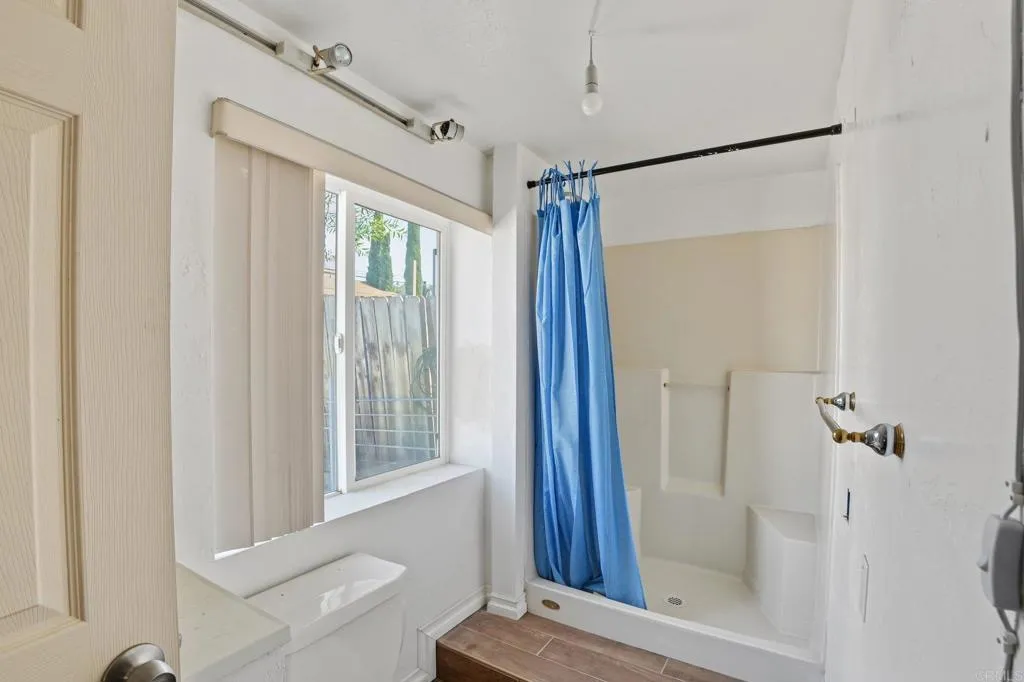 https://cdn.realtyfeed.com/cdn/127/307103660/6e863c7c04e149b34e64131294d62484.webp
