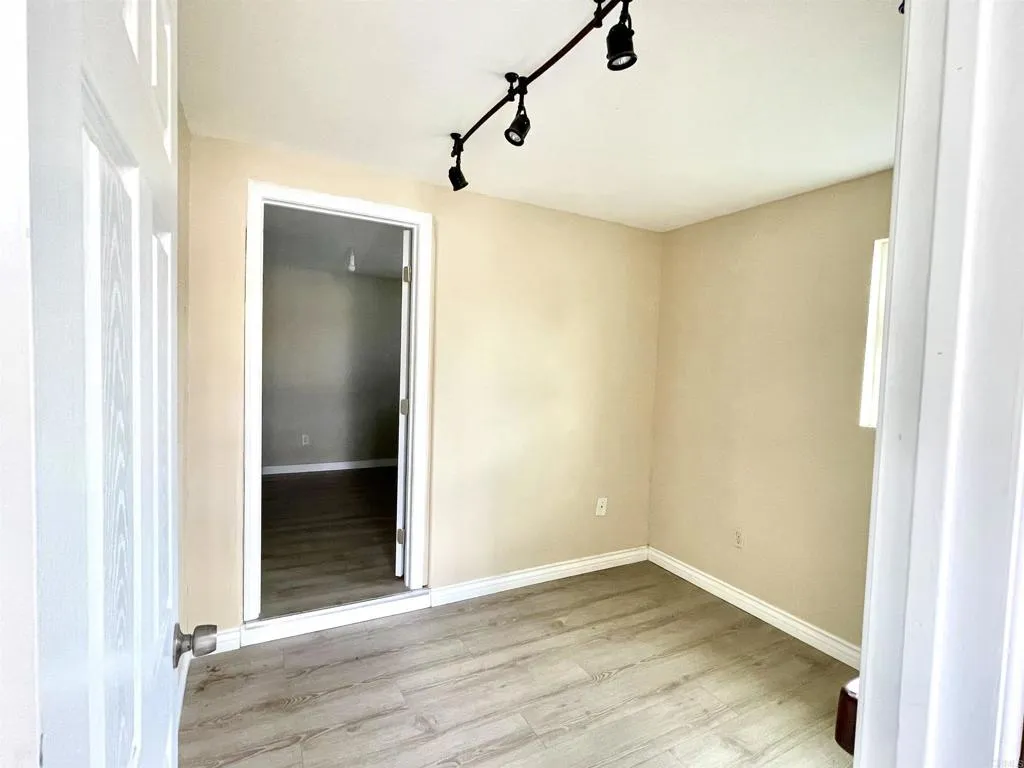https://cdn.realtyfeed.com/cdn/127/307103660/dff5ea36e00256fea48ea88abc427b54.webp