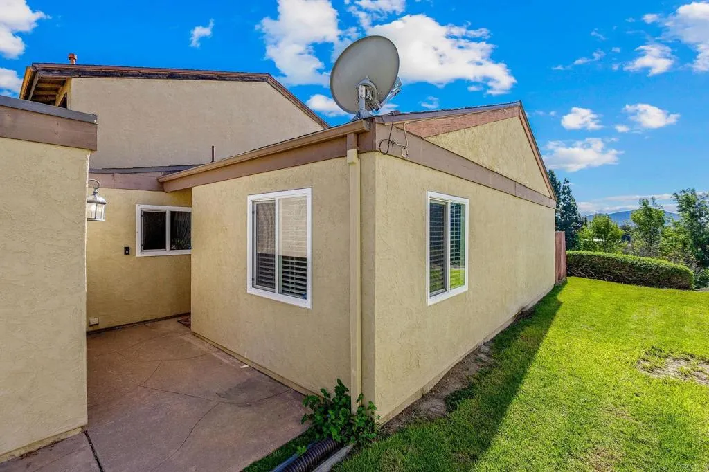 https://cdn.realtyfeed.com/cdn/127/307103667/022ff13f6be6642d32085453ce4555b0.webp