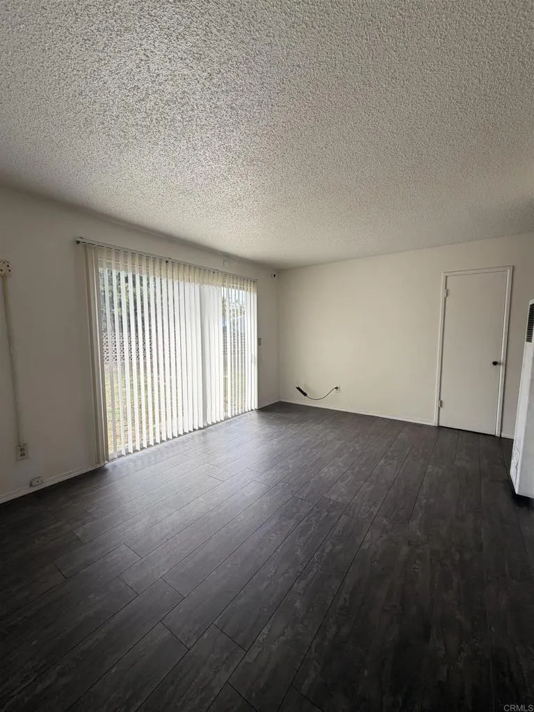 https://cdn.realtyfeed.com/cdn/127/307103706/b2c3264c83f35432a21b19d90331c9f3.webp