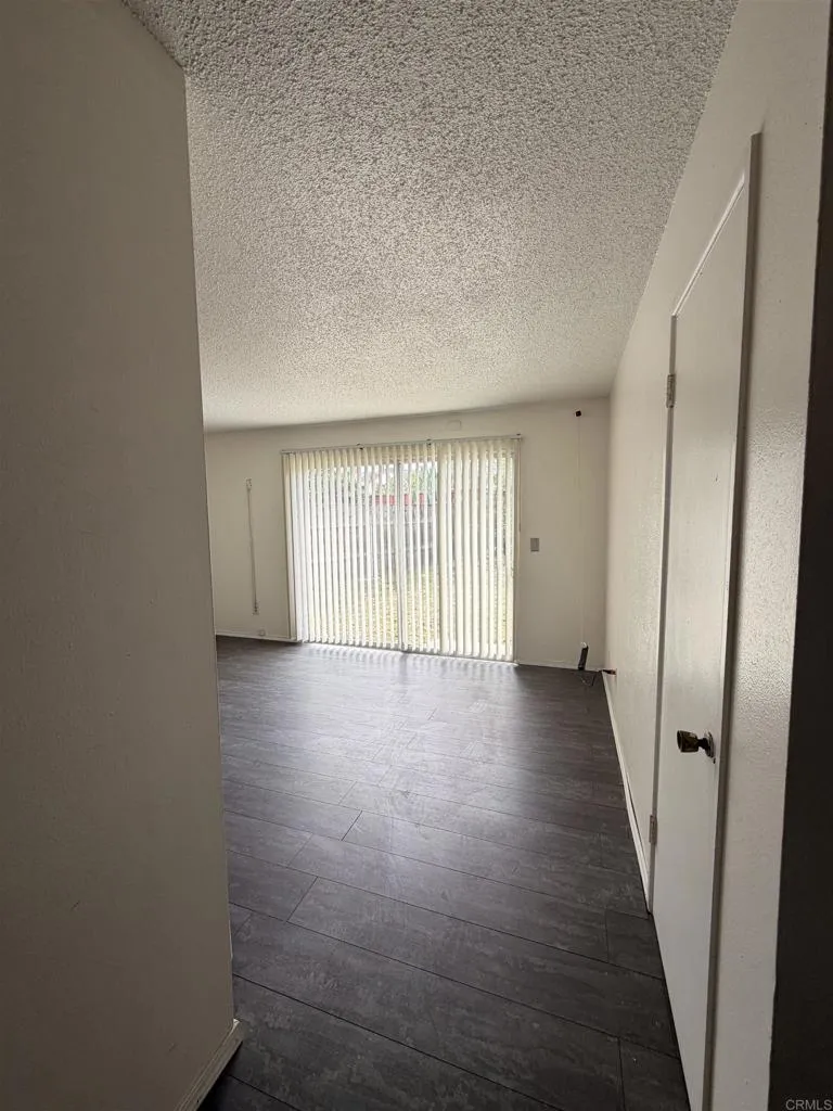 https://cdn.realtyfeed.com/cdn/127/307103706/ec95ee8e480bf19ad01a4c4c8cf00eab.webp