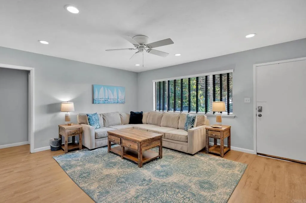https://cdn.realtyfeed.com/cdn/127/307103754/6dd8972d1eb7f350a1f4252a04be1c87.webp