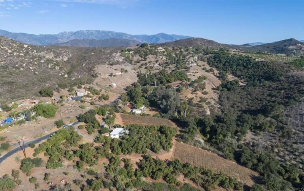 11155 San Antonio Way, Valley Center, CA 92082