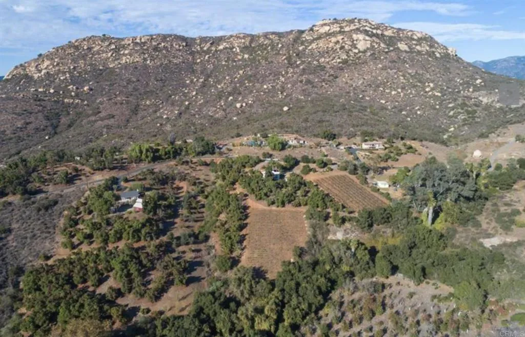 11155 San Antonio Way, Valley Center, CA 92082