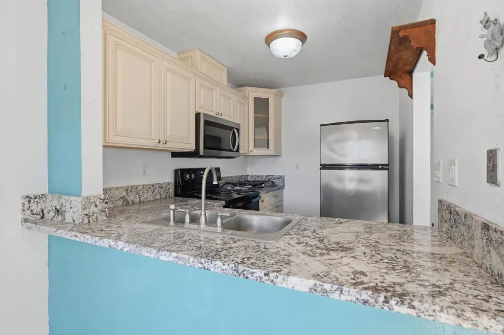 2040 Cerrissa Court, #C, San Diego, CA 92154