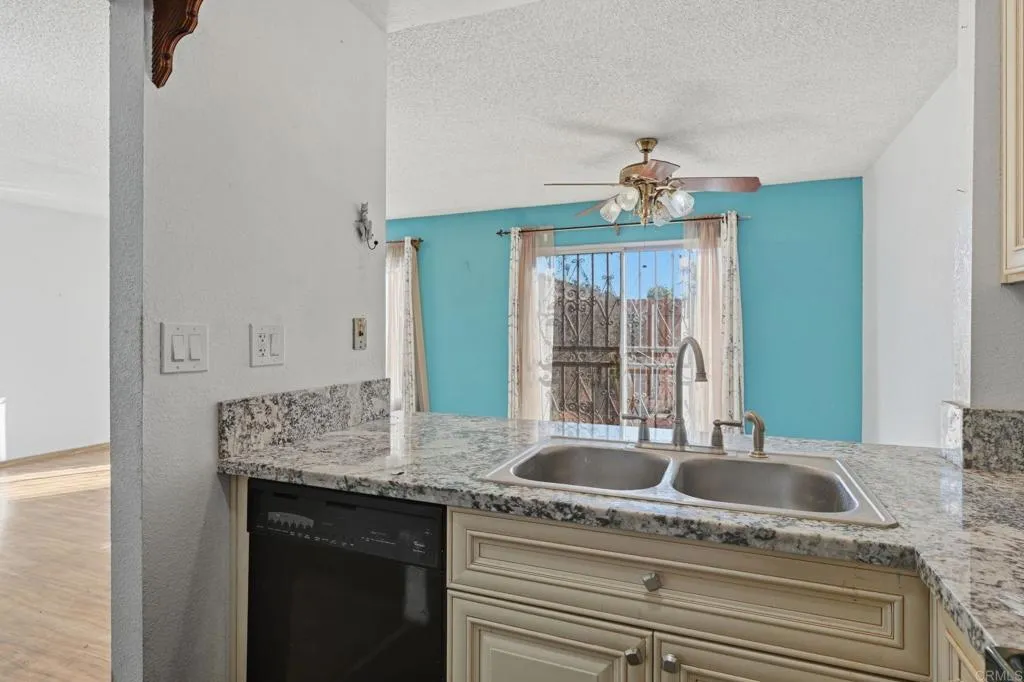 2040 Cerrissa Court, #C, San Diego, CA 92154