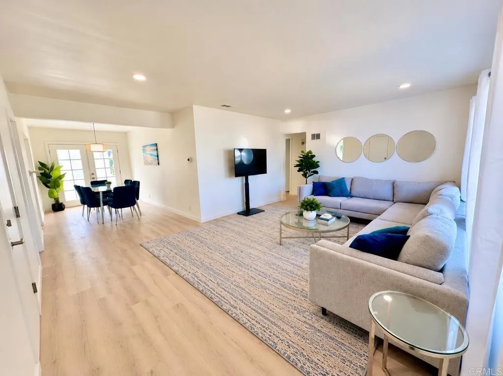429 Garfield Street, Oceanside, CA 92054 429 Garfield Street, Oceanside, CA 92054