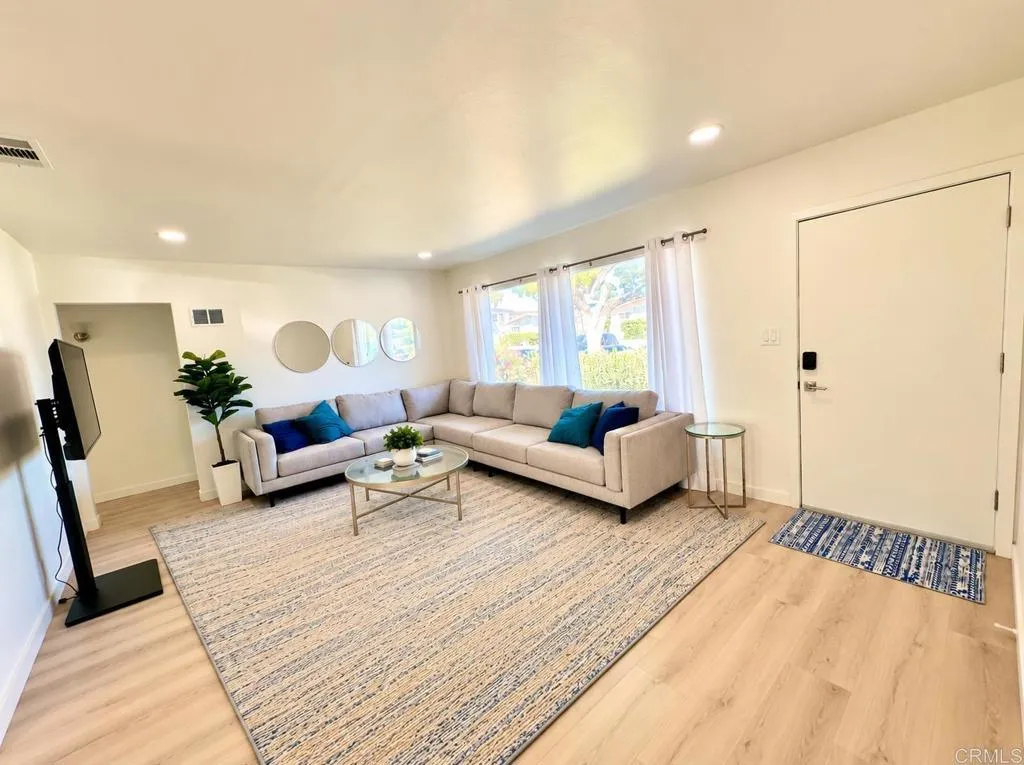 429 Garfield Street, Oceanside, CA 92054 429 Garfield Street, Oceanside, CA 92054