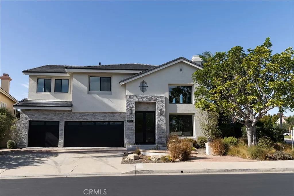 6523 Havenwood