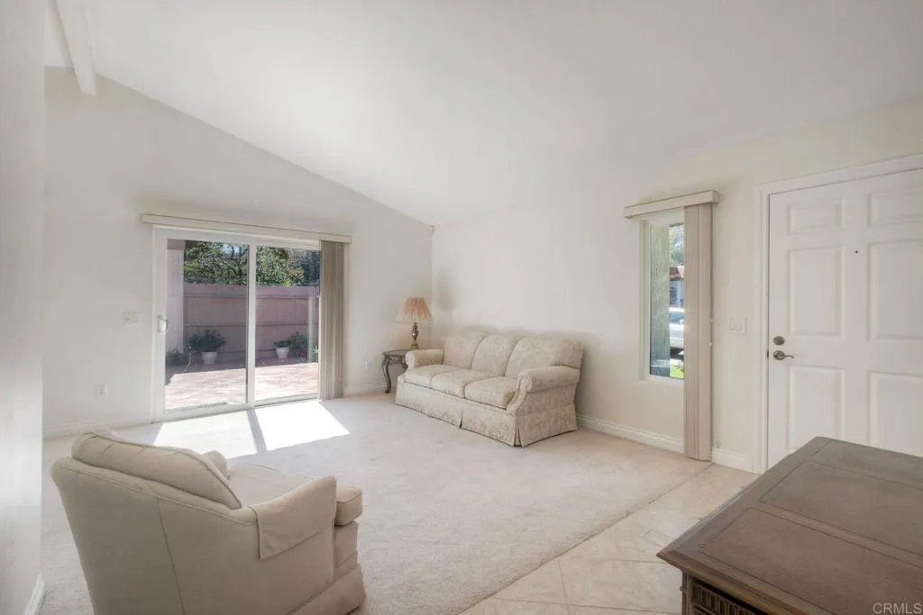 2702 Via Plato, Carlsbad, CA 92010
