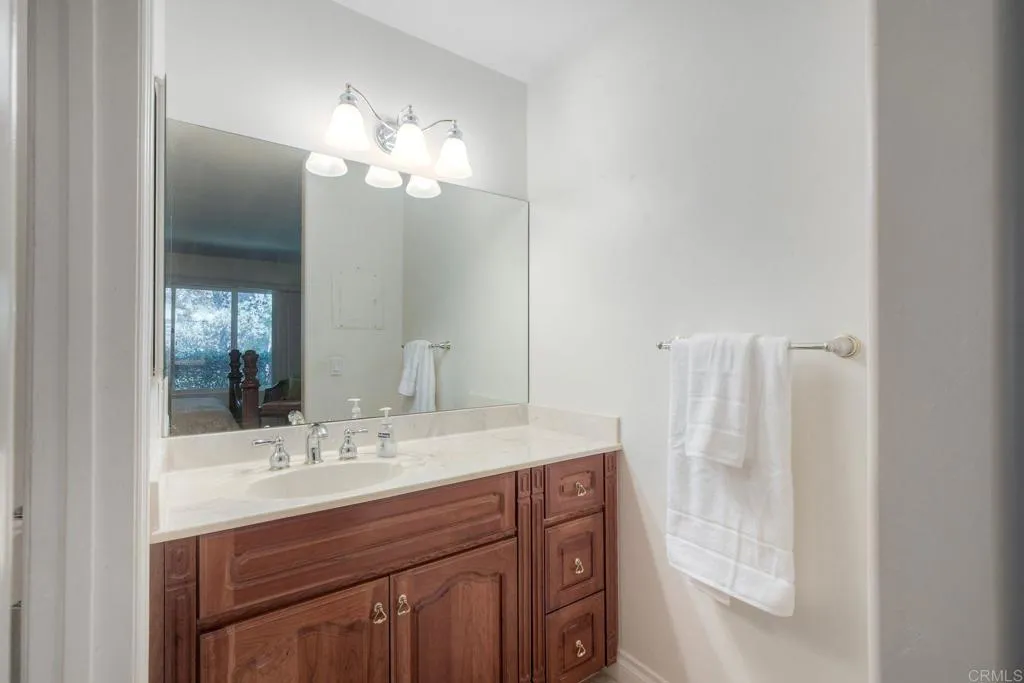 2702 Via Plato, Carlsbad, CA 92010