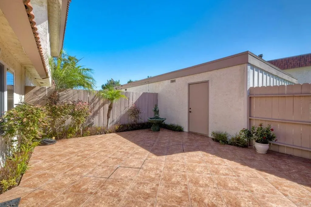2702 Via Plato, Carlsbad, CA 92010