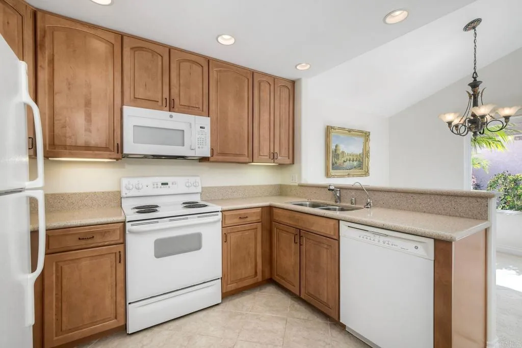 2702 Via Plato, Carlsbad, CA 92010