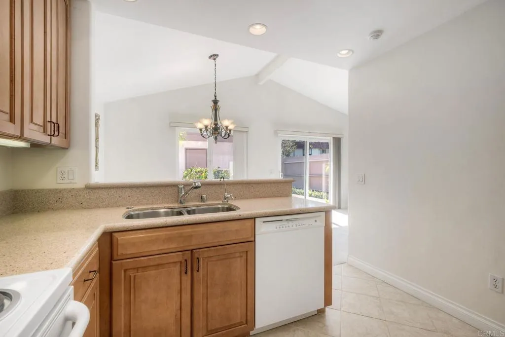 2702 Via Plato, Carlsbad, CA 92010