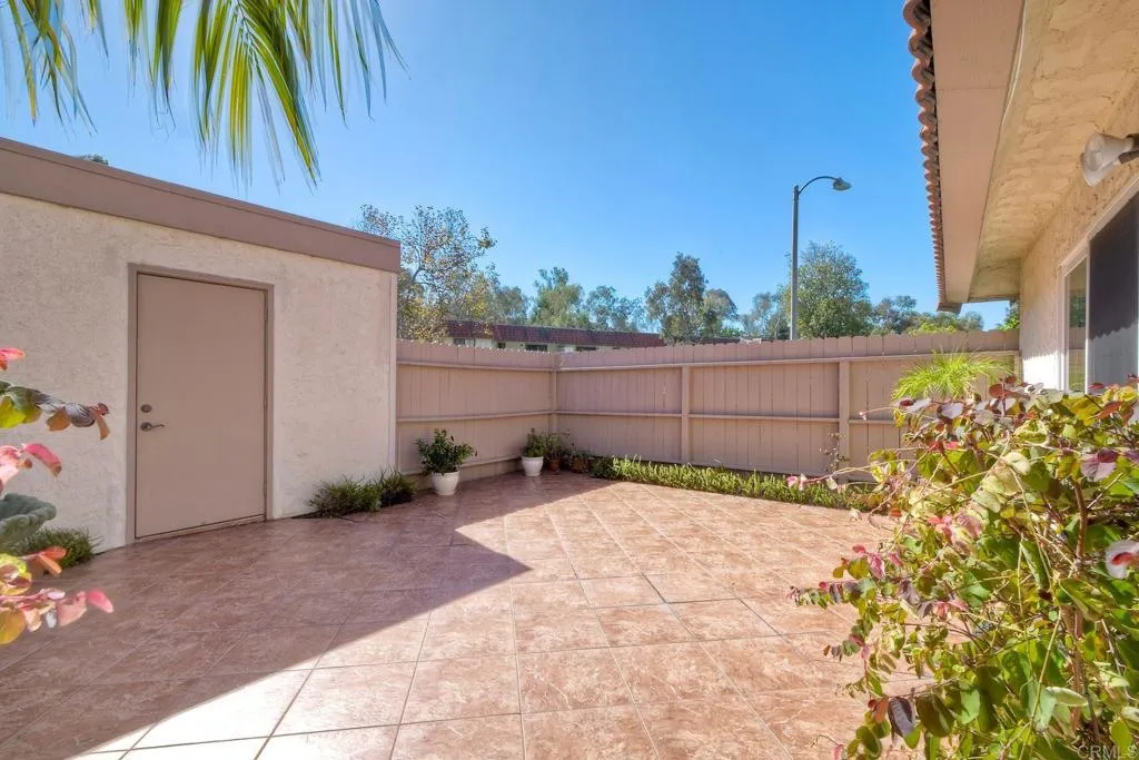 2702 Via Plato, Carlsbad, CA 92010