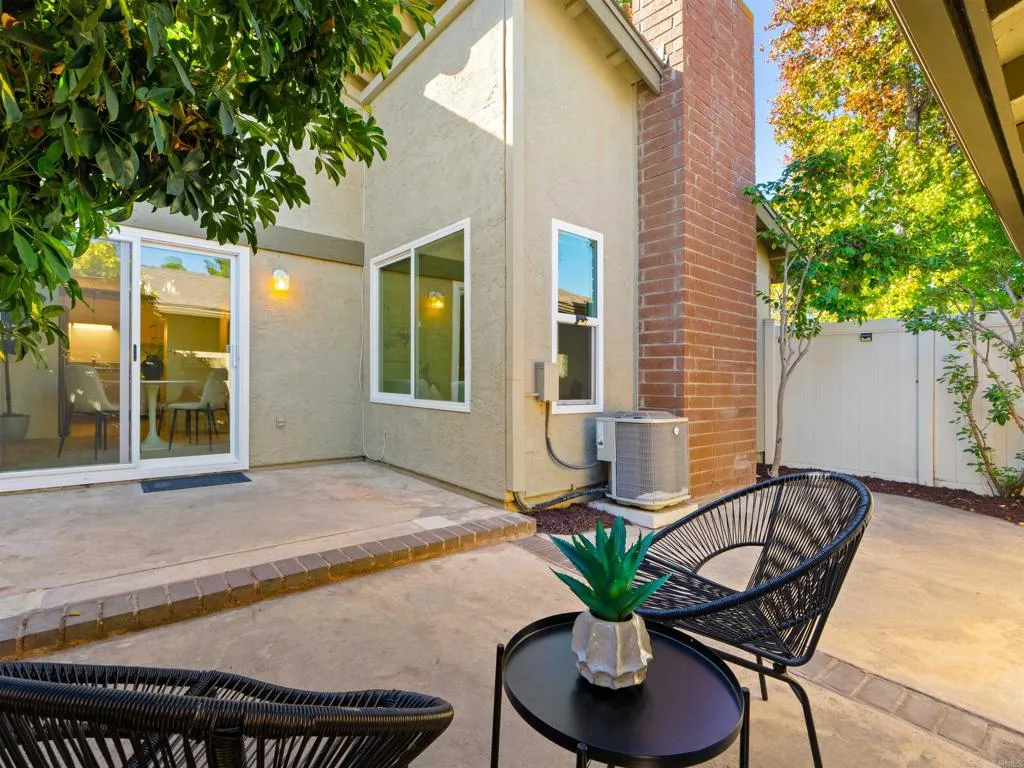 631 Persimmon Way, Oceanside, CA 92058