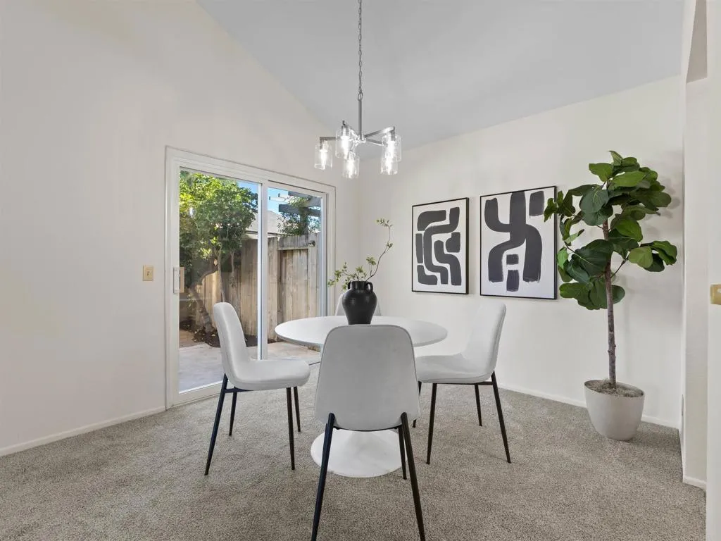 631 Persimmon Way, Oceanside, CA 92058