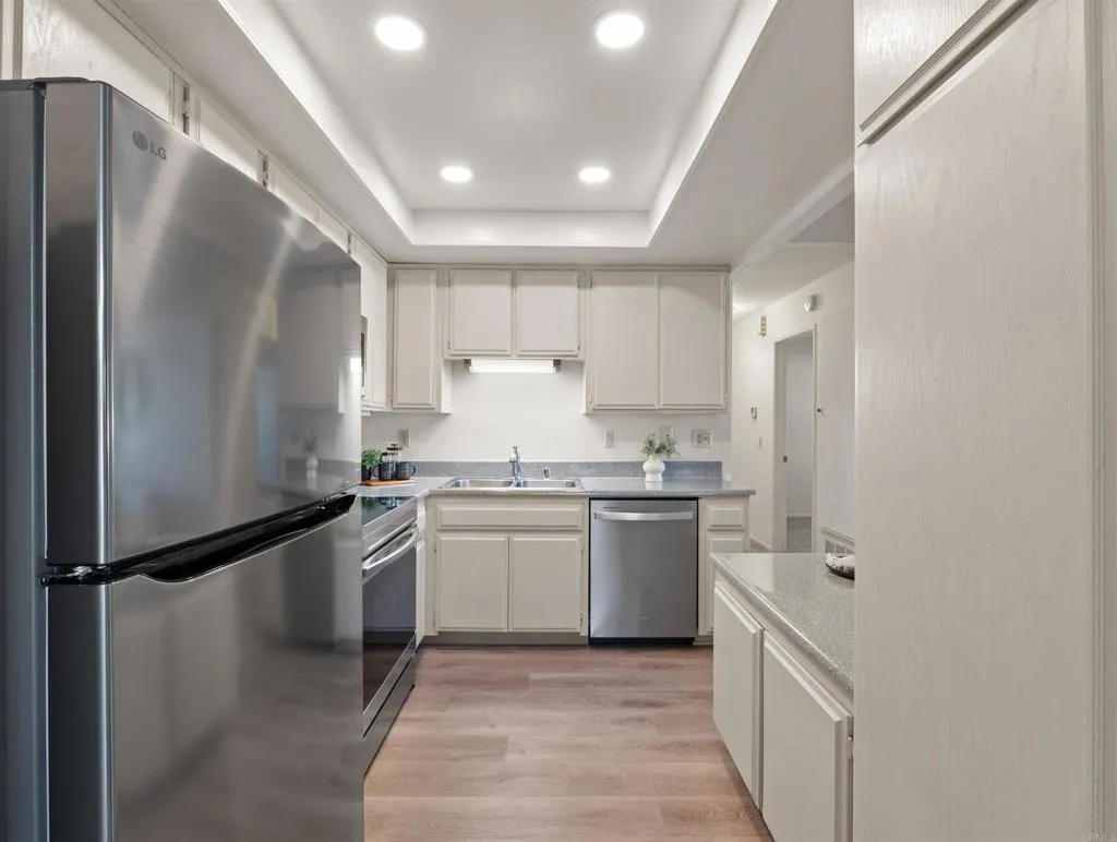 631 Persimmon Way, Oceanside, CA 92058