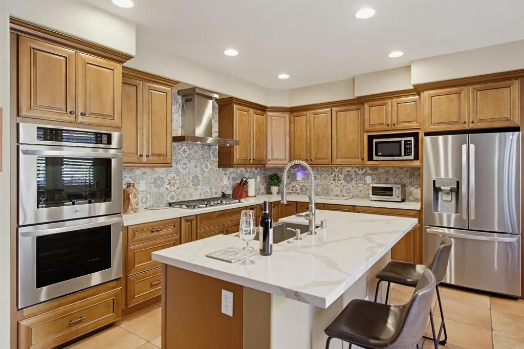 2565 High Trail Court, Chula Vista, CA 91914