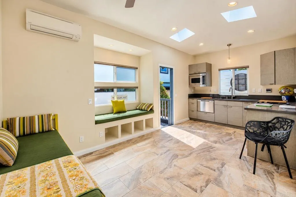 169 Sequoia Avenue, Carlsbad, CA 92008