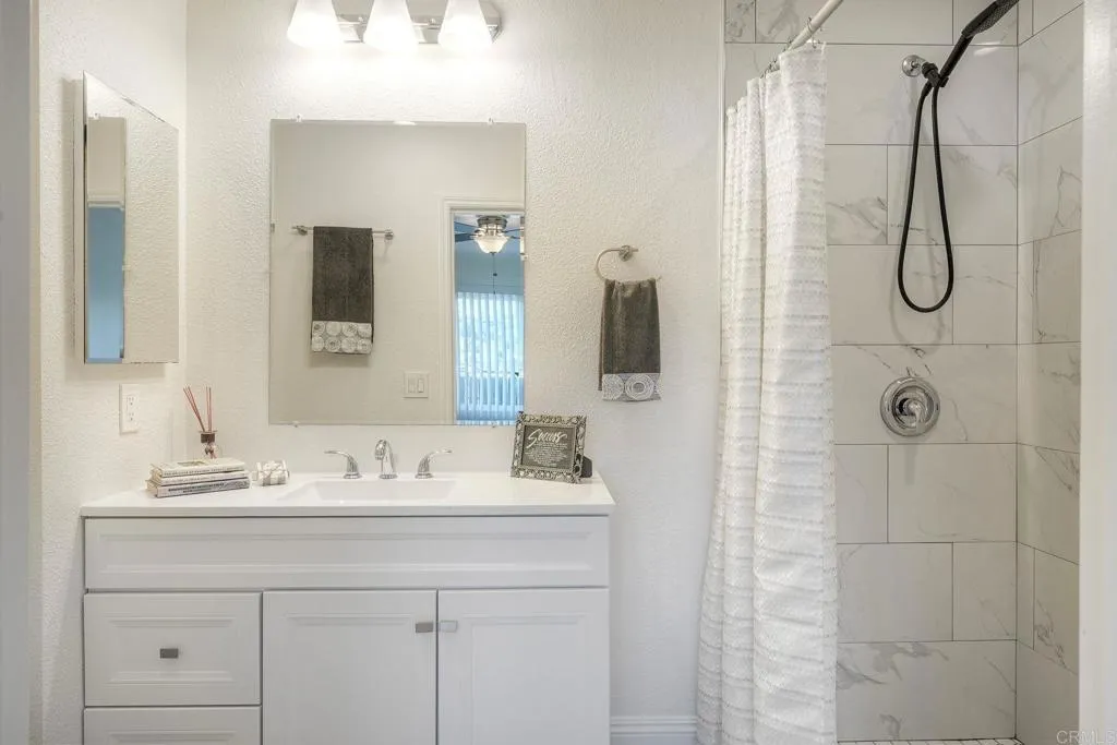 Primary bathroom~