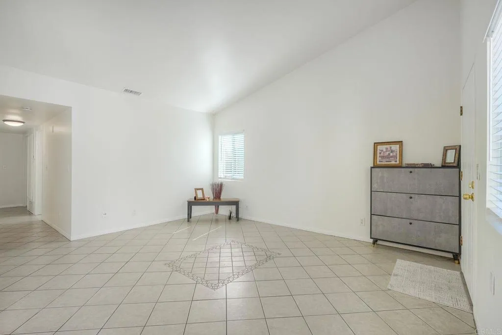 Entryway shoe storage - bonus!