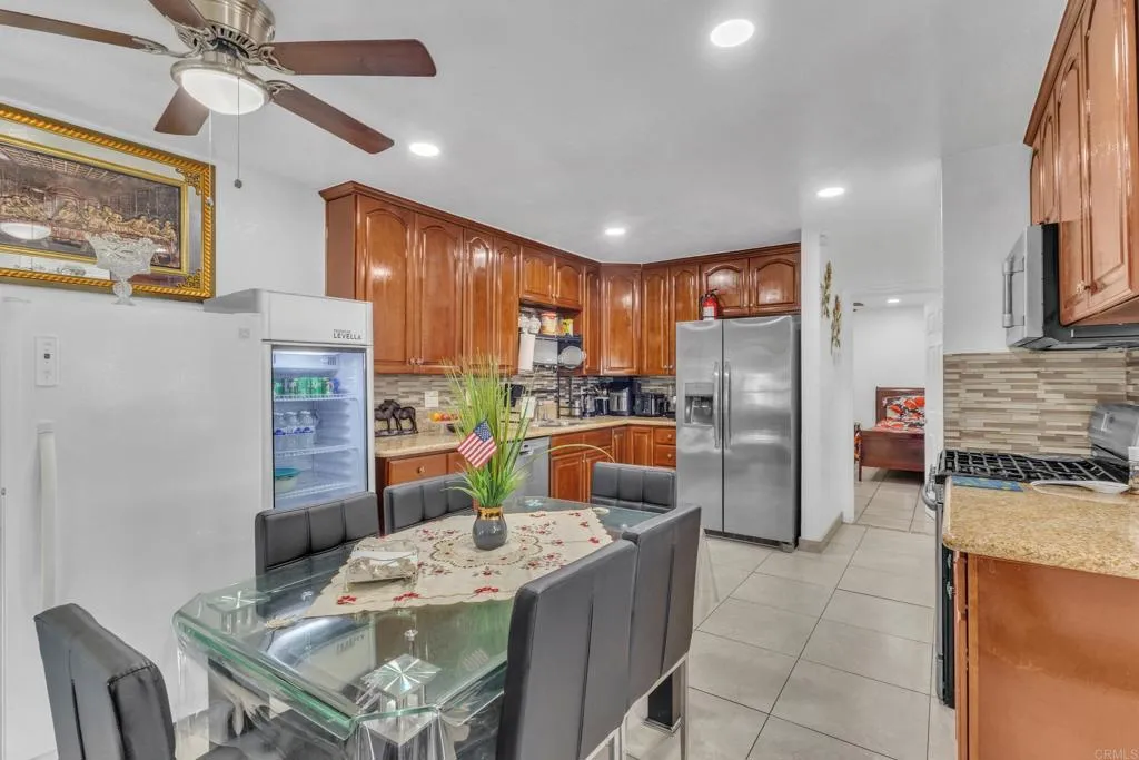 1244 E Madison Ave, #A, El Cajon, CA 92021 1244 E Madison Ave, #A, El Cajon, CA 92021
