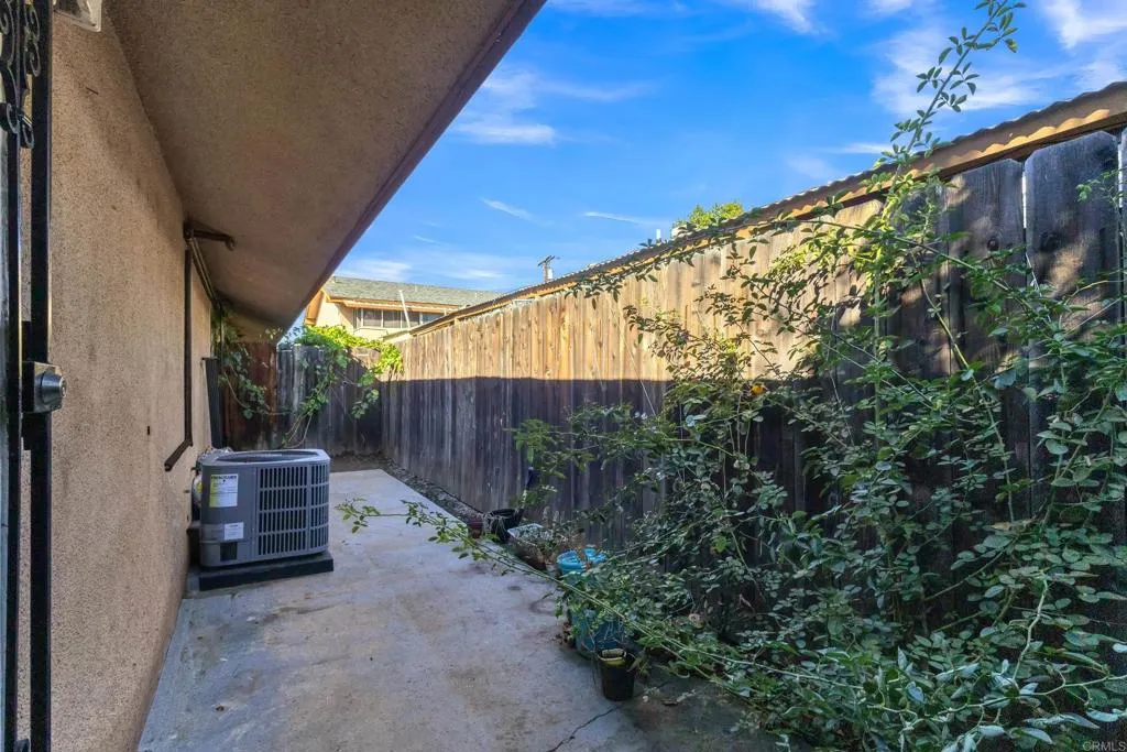 1244 E Madison Ave, #A, El Cajon, CA 92021 1244 E Madison Ave, #A, El Cajon, CA 92021