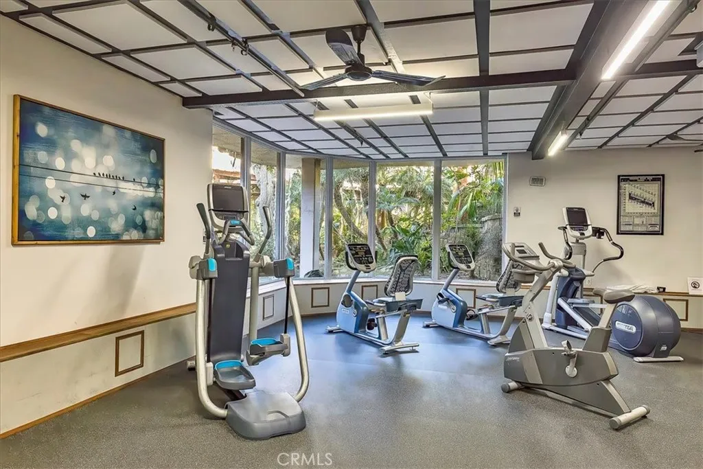 https://cdn.realtyfeed.com/cdn/127/307104214/42e8cebb29cc43dfb02e2925cc1936a1.webp