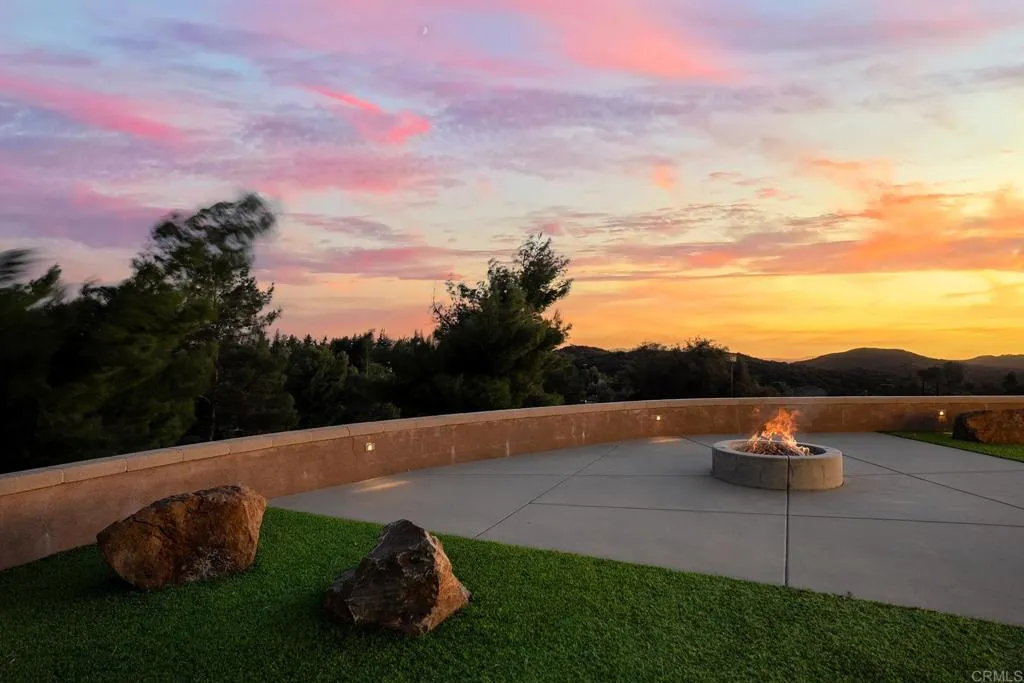 23648 OLD RANCH RD, Alpine, CA 91901 23648 OLD RANCH RD, Alpine, CA 91901
