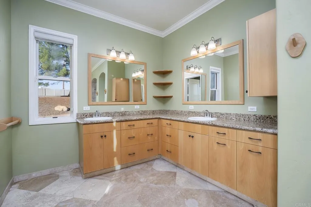 23648 OLD RANCH RD, Alpine, CA 91901 23648 OLD RANCH RD, Alpine, CA 91901