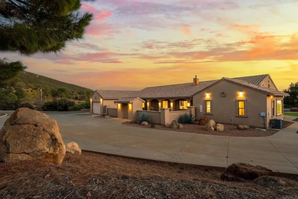 23648 OLD RANCH RD, Alpine, CA 91901 23648 OLD RANCH RD, Alpine, CA 91901