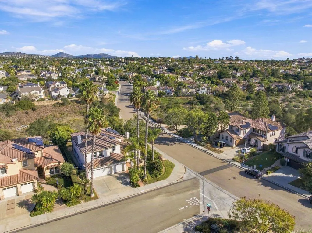 7818 Via Opuntia, Carlsbad, CA 92009 7818 Via Opuntia, Carlsbad, CA 92009