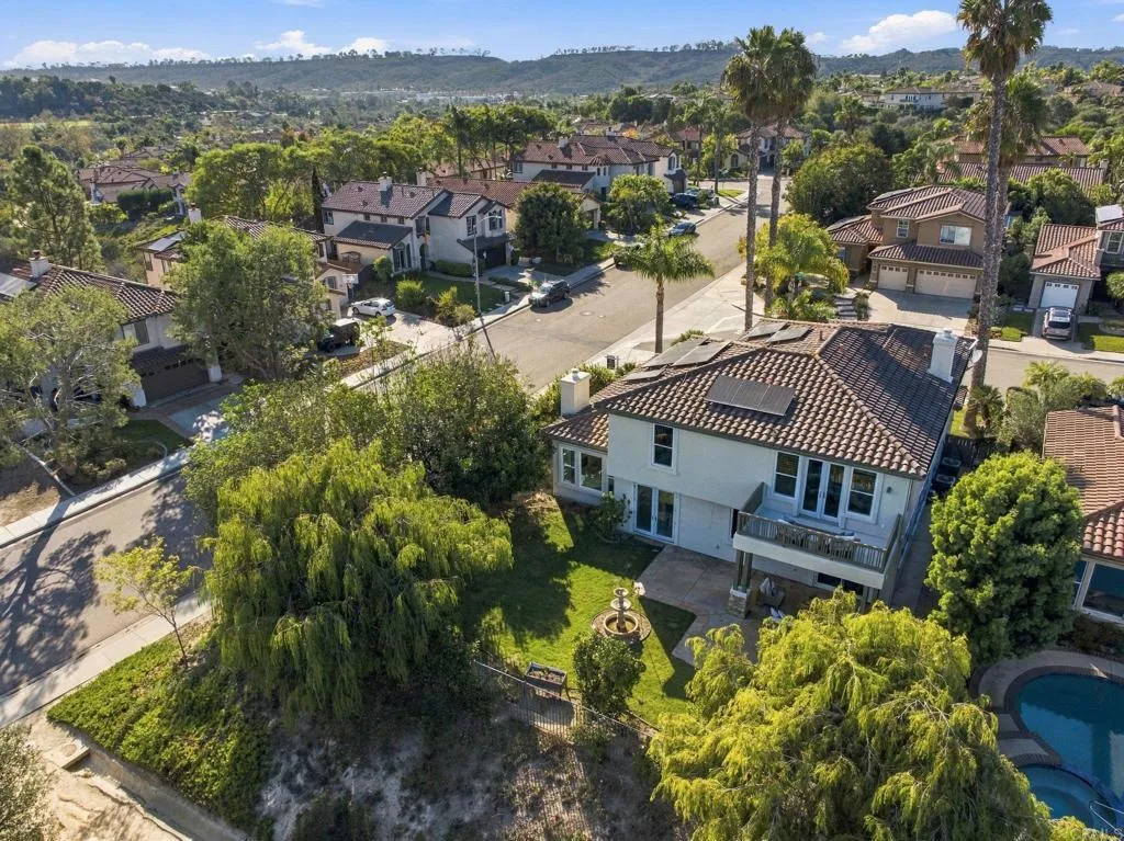 7818 Via Opuntia, Carlsbad, CA 92009 7818 Via Opuntia, Carlsbad, CA 92009
