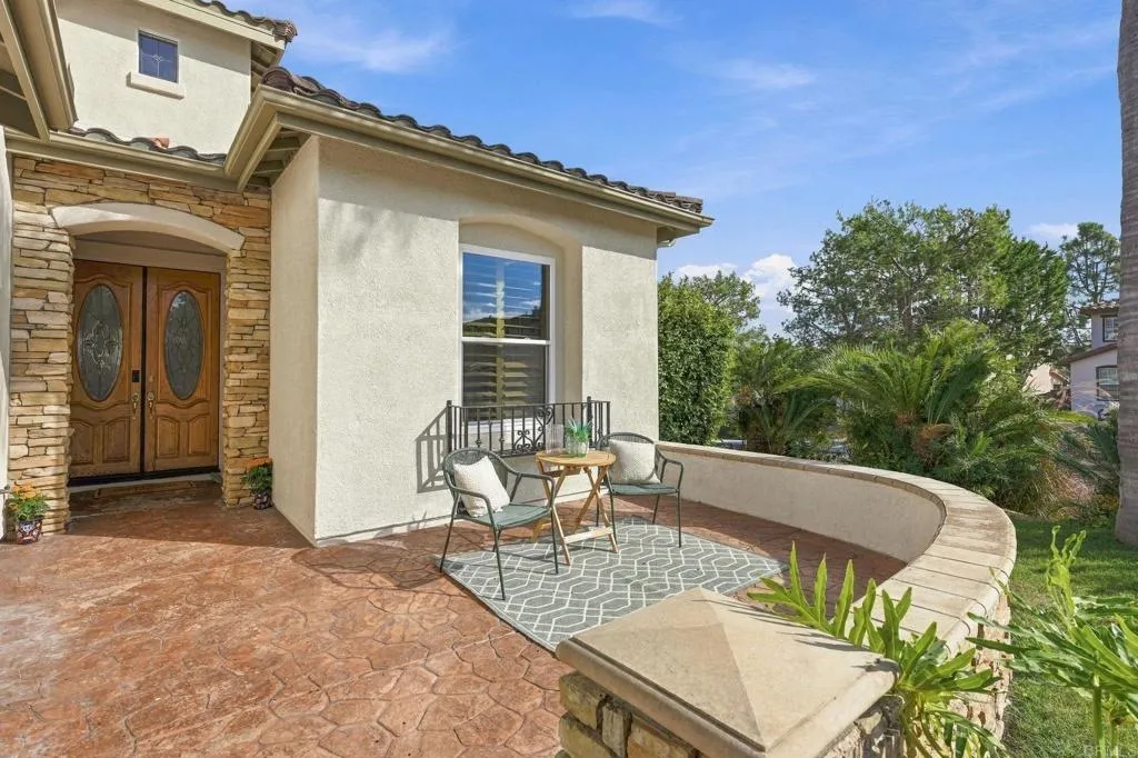7818 Via Opuntia, Carlsbad, CA 92009 7818 Via Opuntia, Carlsbad, CA 92009
