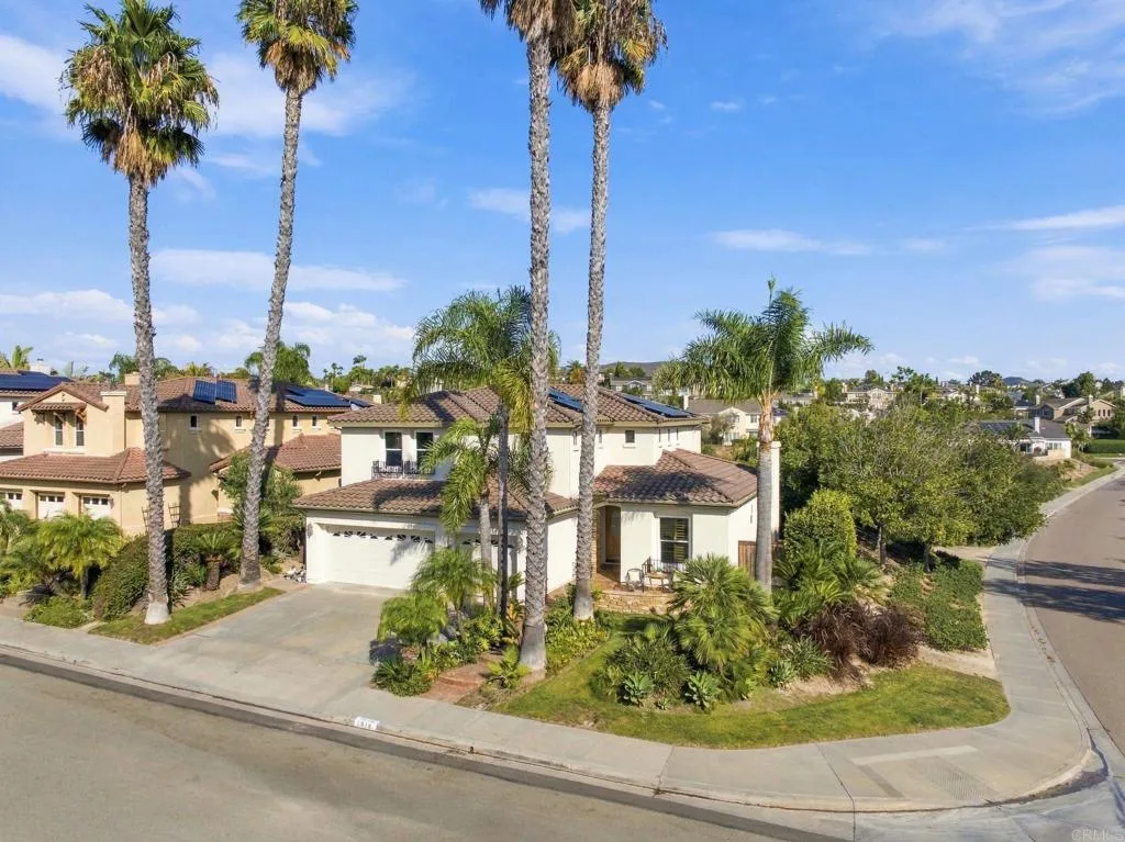 7818 Via Opuntia, Carlsbad, CA 92009 7818 Via Opuntia, Carlsbad, CA 92009