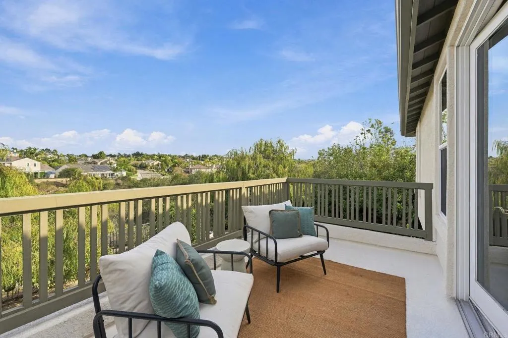 7818 Via Opuntia, Carlsbad, CA 92009 7818 Via Opuntia, Carlsbad, CA 92009